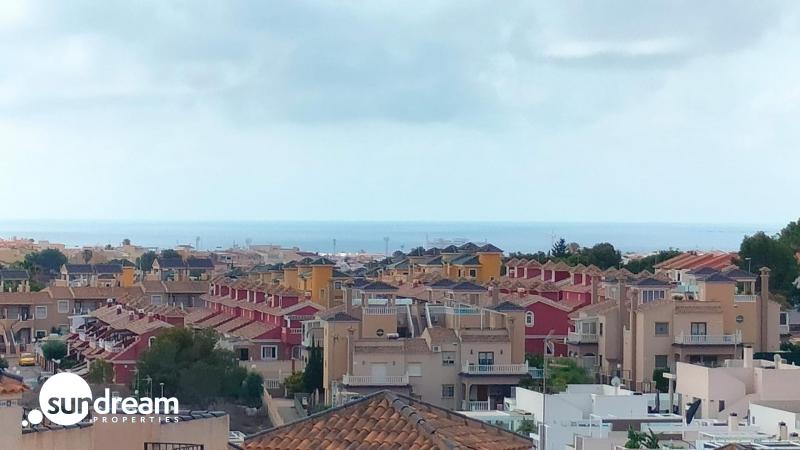 g_40190-20-10 Adosado moderno de nueva construcción con 3 dormitorios a la venta en Orihuela Costa