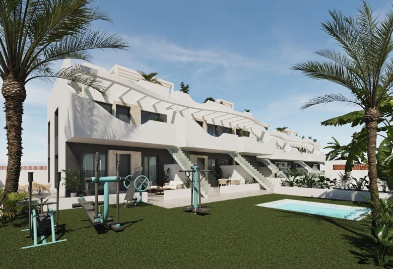 Bungalow de planta baja de 3 dormitorios a la venta en Pilar de la Horadada