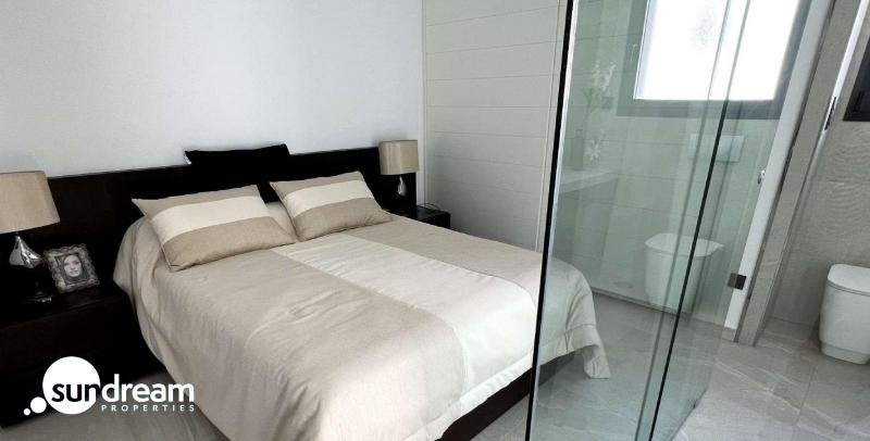 Villa en venta 3 dormitorios y piscina en Ciudad Quesada