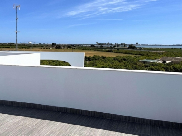 Villa en venta con piscina en Ciudad Quesada Rojales
