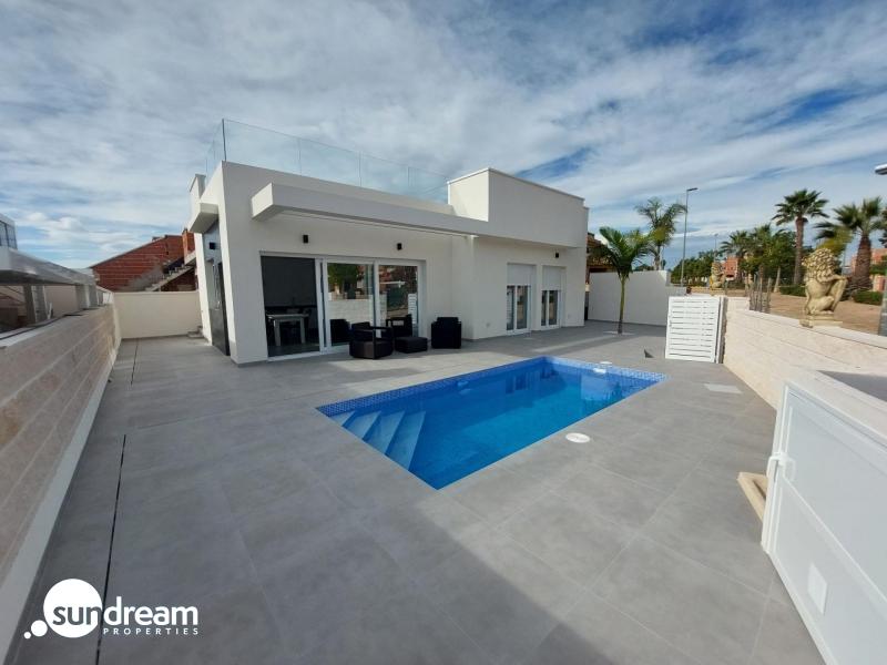 Villa en venta obra nueva La Herrada Los Montesinos