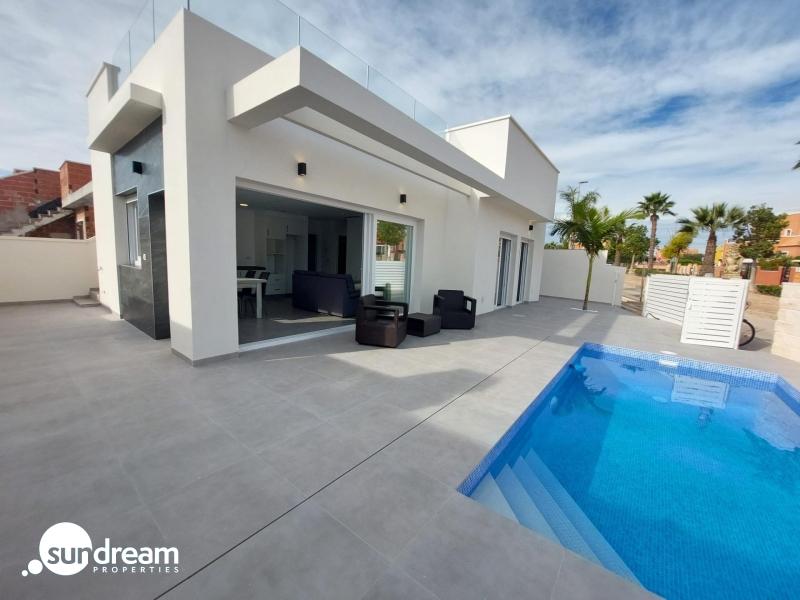 Villa en venta obra nueva La Herrada Los Montesinos