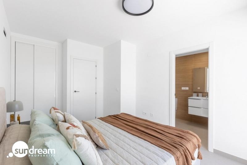 Casa adosada obra nueva en venta con piscina en Rafal