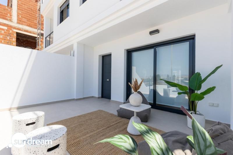 Casa adosada obra nueva en venta con piscina en Rafal