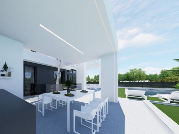 Villa obra nueva en venta con piscina en Los Alcázares