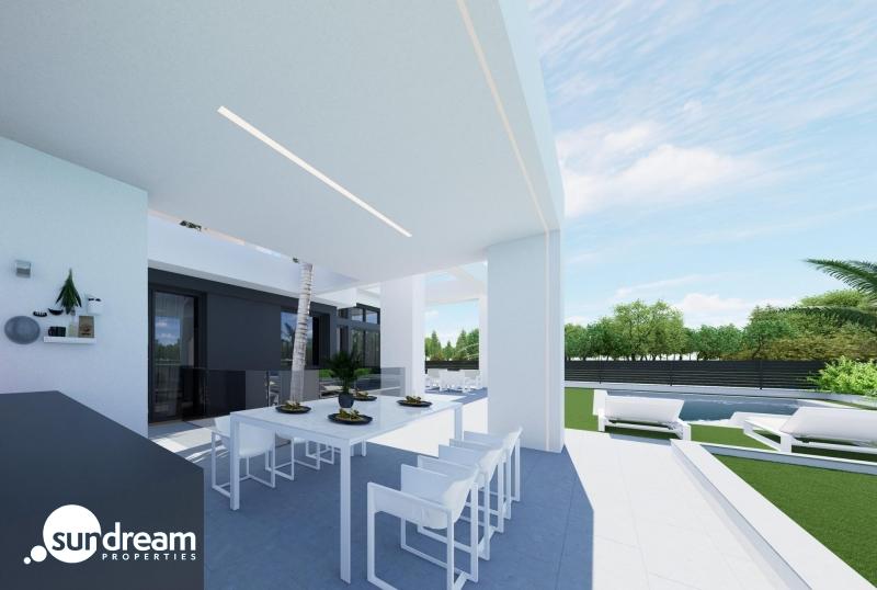 Villa obra nueva en venta con piscina en Los Alcázares