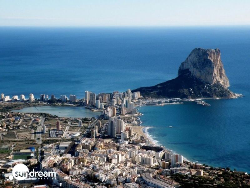 g_40942-15-17 Ático en venta obra nueva con piscina y garaje en Calpe