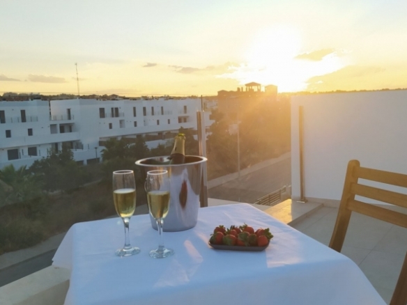 Villa en venta obra nueva con piscina en Villamartin