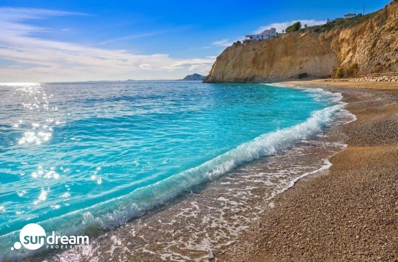 Ático en venta obra nueva con piscina en Villajoyosa