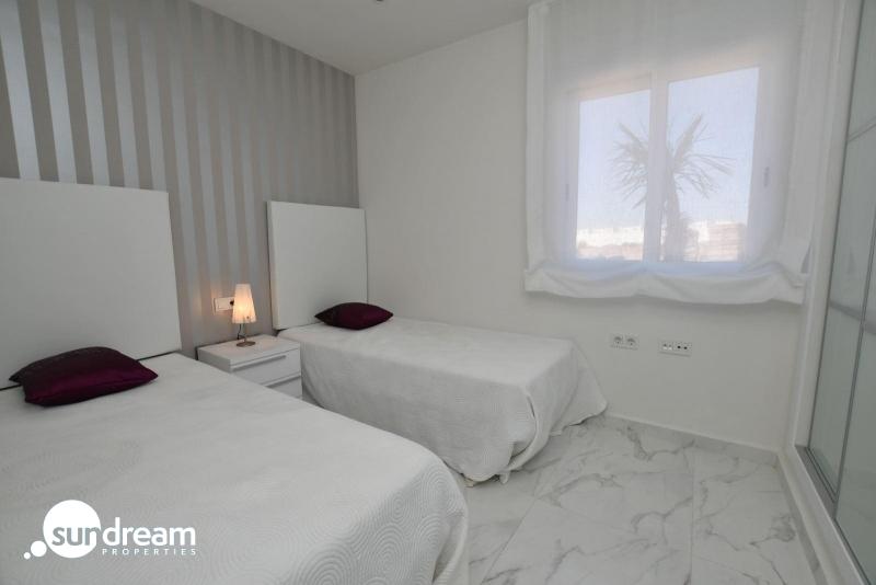Bungalow en venta obra nueva con piscina San Miguel