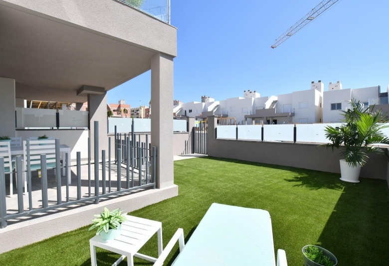 Bungalow en venta obra nueva con piscina San Miguel