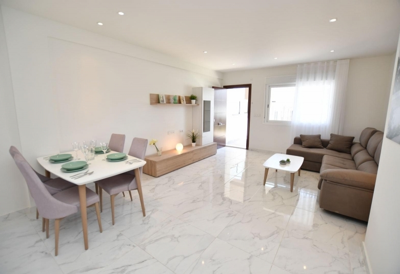 Bungalow en venta obra nueva con piscina San Miguel