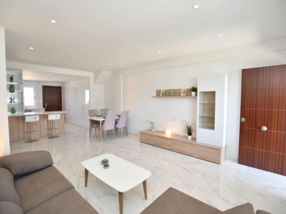 Bungalow en venta obra nueva con piscina San Miguel