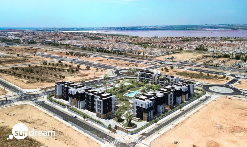 Ático en venta con garaje en La Siesta Torrevieja