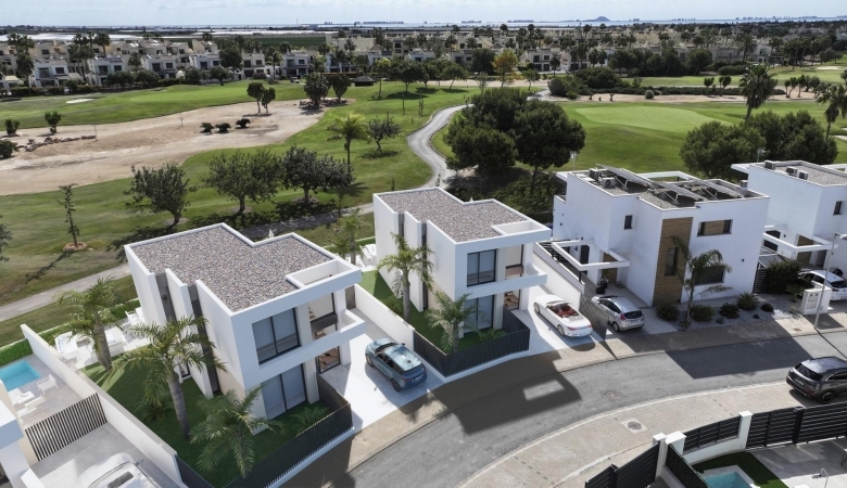 Villa en venta obra nueva en Roda Golf San Javier