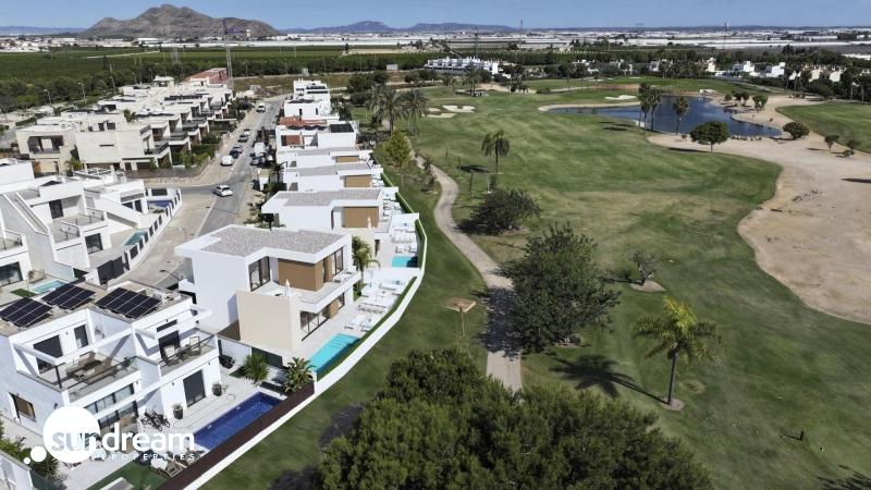 Villa en venta obra nueva en Roda Golf San Javier