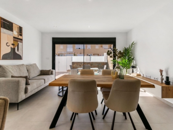 Villa en venta obra nueva San Pedro del Pinatar