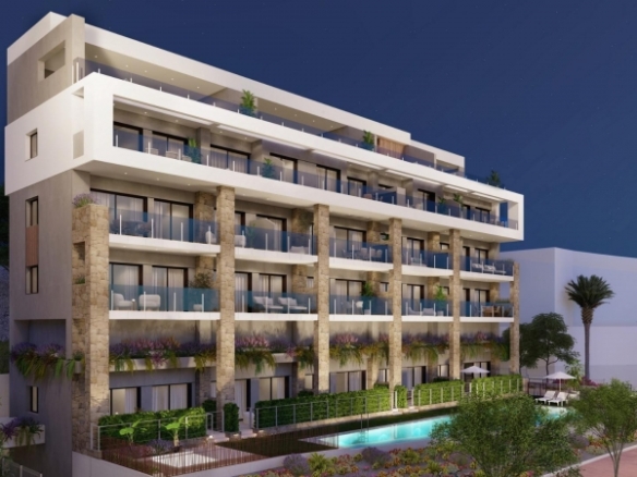 Apartamento de planta baja de 1 dormitorio frente al mar a la venta en Villajoyosa