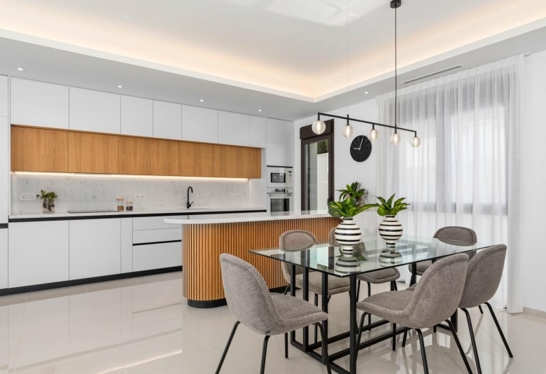 Villa en venta con piscina en Ciudad Quesada Rojales