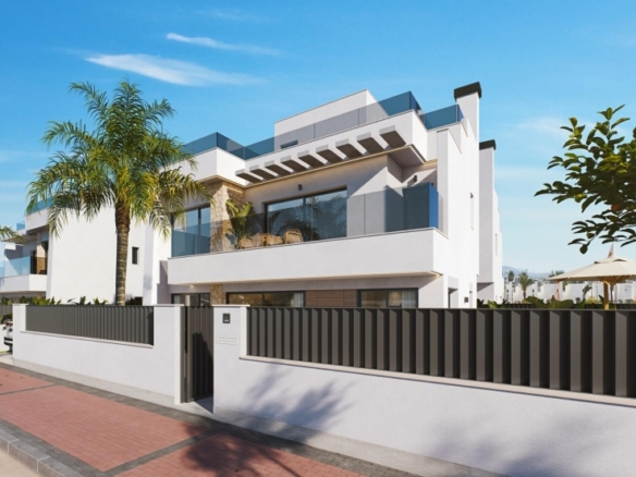 Villa en venta obra nueva en Santa Rosalía Lake