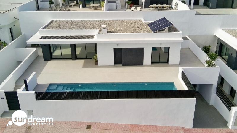g_41858-30-25 Villa en venta obra nueva con piscina Ciudad Quesada