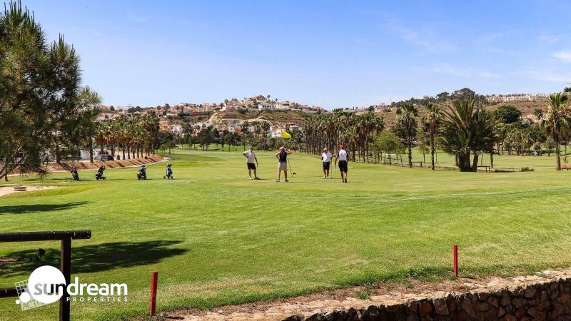 Villa en venta obra nueva con piscina Ciudad Quesada
