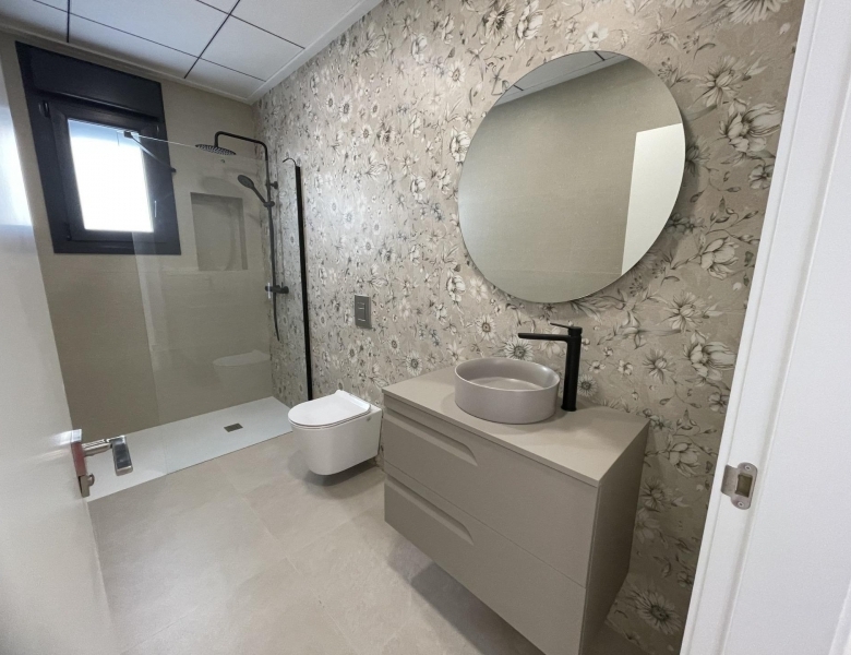 Villa de 3 dormitorios y piscina privada en venta en Las Heredades, Costa Blanca
