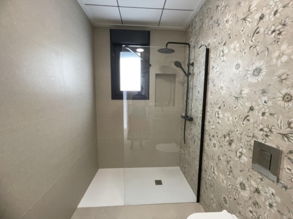 Villa de 3 dormitorios y piscina privada en venta en Las Heredades, Costa Blanca