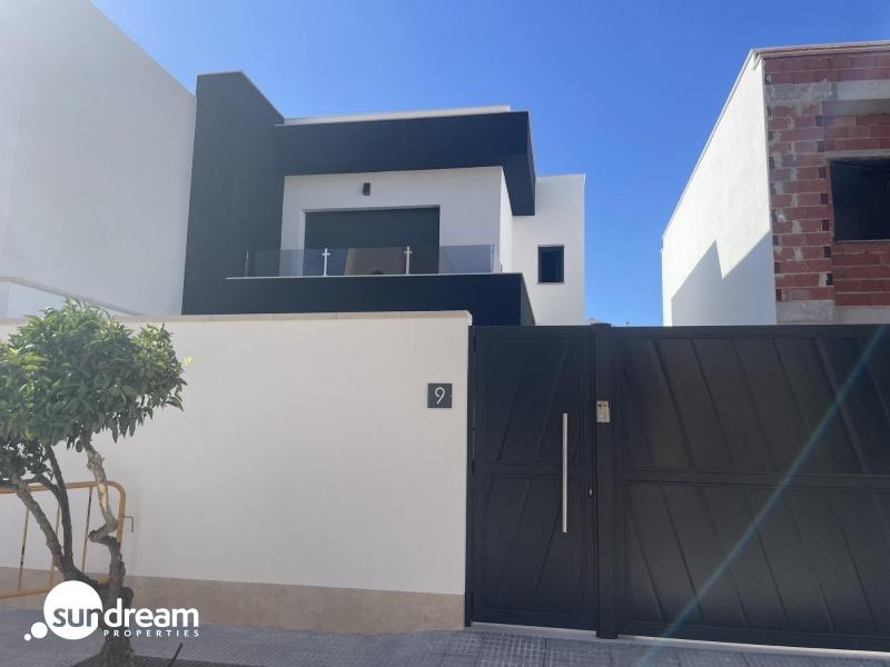 g_41883-20-3 Villa de 3 dormitorios y piscina privada en venta en Las Heredades, Costa Blanca