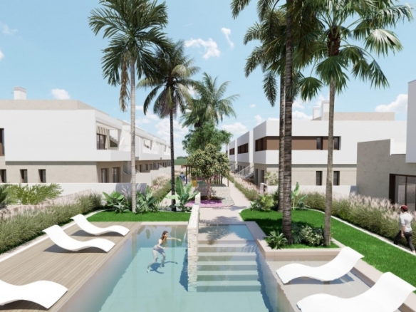 Bungalow de planta baja de 3 dormitorios a la venta en Los Alcazares.