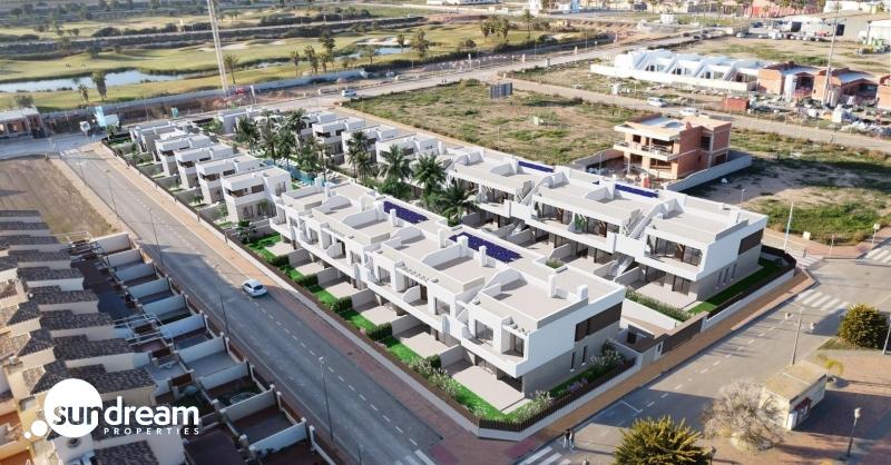 g_41916-6-8 Bungalow de planta baja de 3 dormitorios a la venta en Los Alcazares.