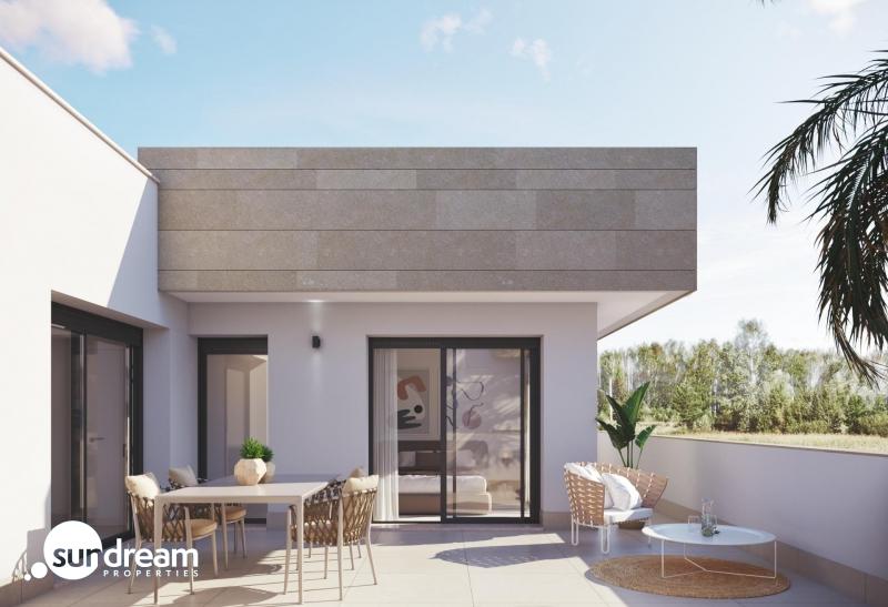 Villa de 3 dormitorios con piscina privada cerca de la playa en Santiago de la Ribera