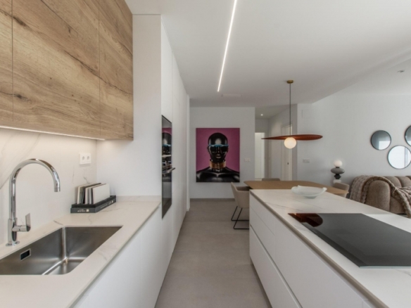Apartamento de 2 dormitorios con vistas panorámicas al mar  a la venta en Finestrat