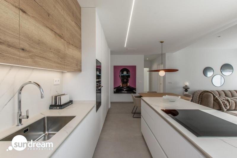 Apartamento de 2 dormitorios con vistas panorámicas al mar  a la venta en Finestrat