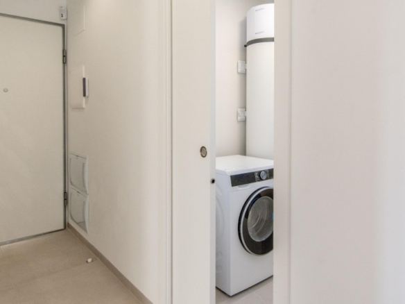 Apartamento de 3 dormitorios con vistas al mar a la venta en Finestrat.