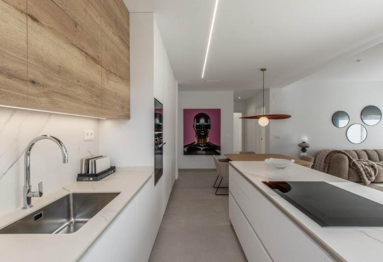 Apartamento de 3 dormitorios con vistas al mar a la venta en Finestrat.