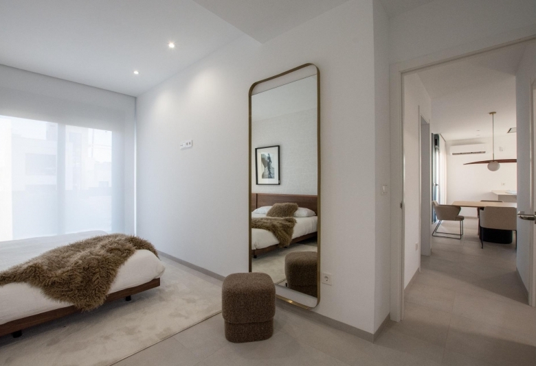 Apartamento de 3 dormitorios con vistas al mar a la venta en Finestrat.