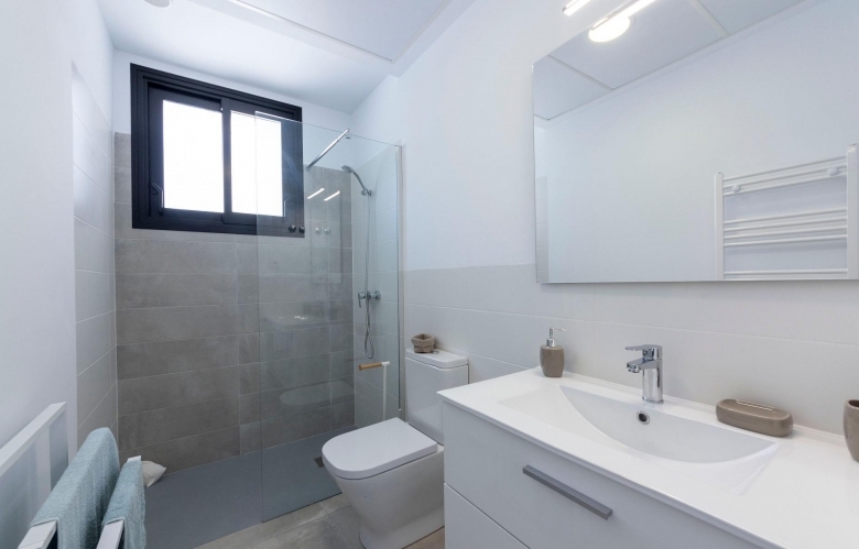 Villa independiente con 3 dormitorios y piscina privada a  la venta en Calasparra(Murcia)