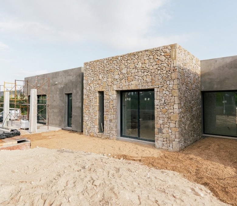 Villa en una sola planta con 4 dormitorios a la venta en Javea