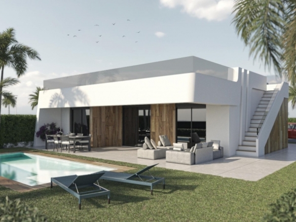 Villa de 3 dormitorios con piscina privada en El Campo de Golf De Alhama(Murcia)