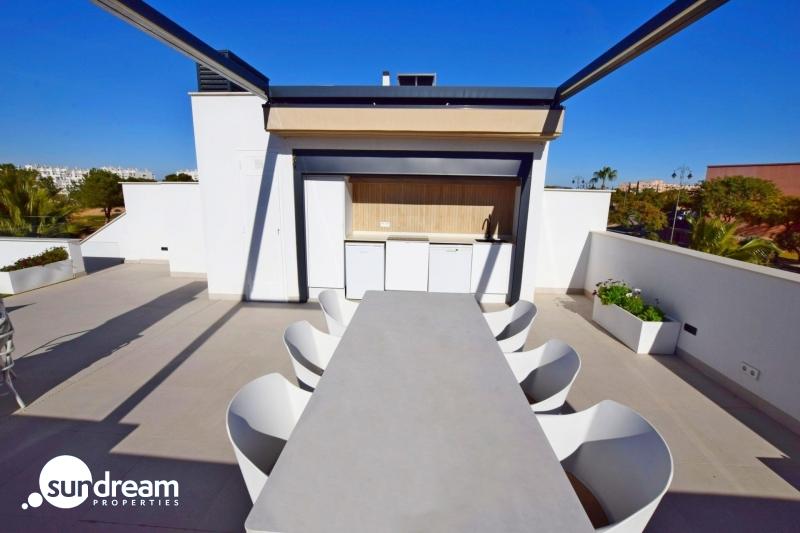 g_42152-26-9 Villa de 3 dormitorios con piscina privada en El Campo de Golf De Alhama(Murcia)
