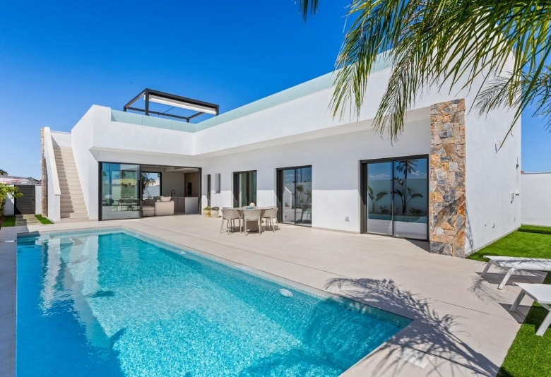 Villa en venta obra nueva con 3 habitaciones San Javier