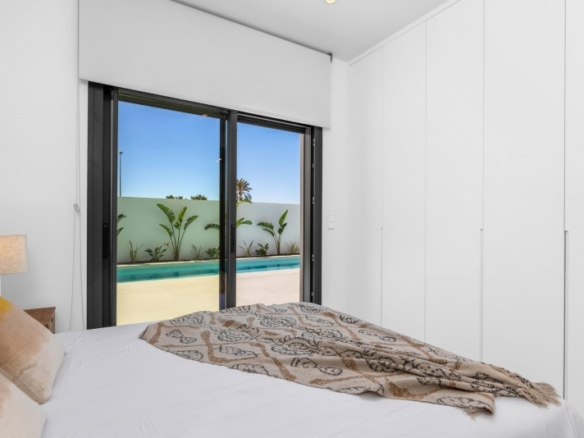 Villa en venta obra nueva con 3 habitaciones San Javier