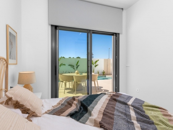 Villa en venta obra nueva con 3 habitaciones San Javier