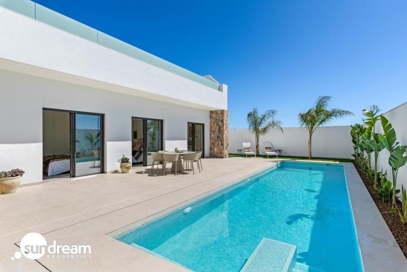 Villa en venta obra nueva con 3 habitaciones San Javier
