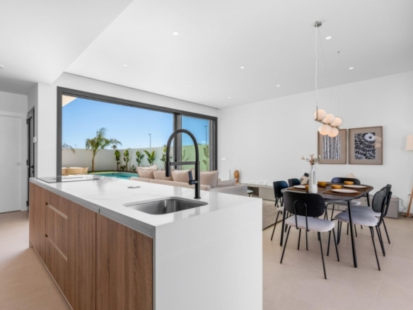 Villa en venta obra nueva con 3 habitaciones San Javier