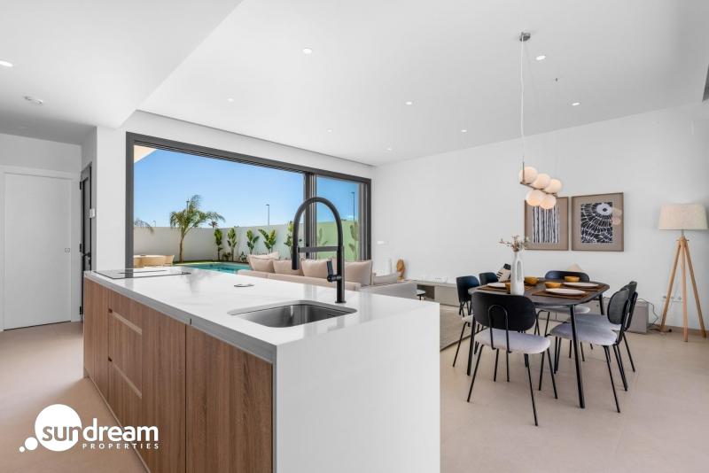 Villa en venta obra nueva con 3 habitaciones San Javier