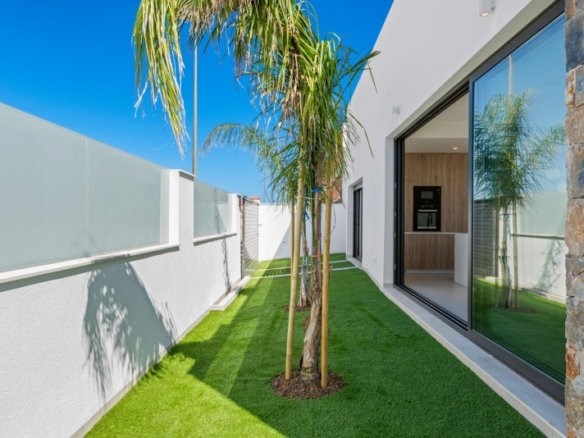 Villa en venta obra nueva con 3 habitaciones San Javier