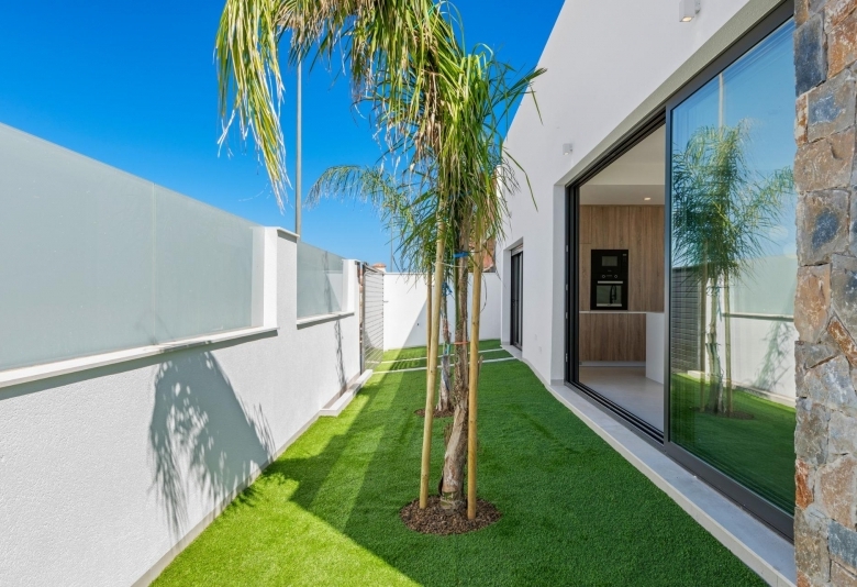 Villa en venta obra nueva con 3 habitaciones San Javier