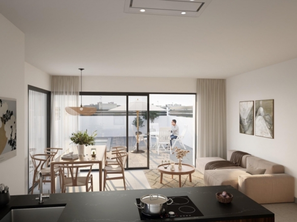Villa de 3 dormitorios con piscina privada a la venta en Torrevieja